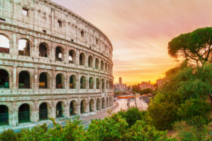 Colosseum Tours, Ancient Rome Private Guided Tours, professional tour guides, Skip the line Tickets of the Colosseum, customized itineraries